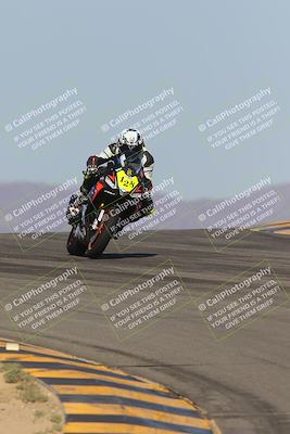 media/Oct-08-2023-CVMA (Sun) [[dbfe88ae3c]]/Race 3 Amateur Supersport Middleweight/